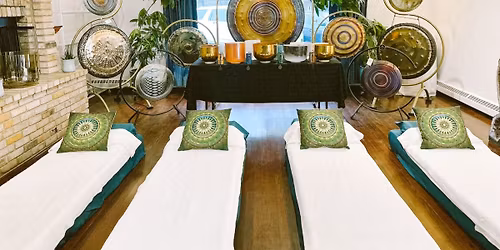 Gongs & Bowls Meditation Experience at StarLight Portal