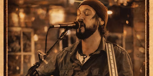 Brian Thomas Malone Plays the Pub!