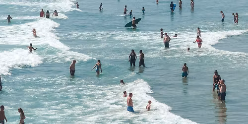 SOCIAL | Swim, Volleyball & Picnic
