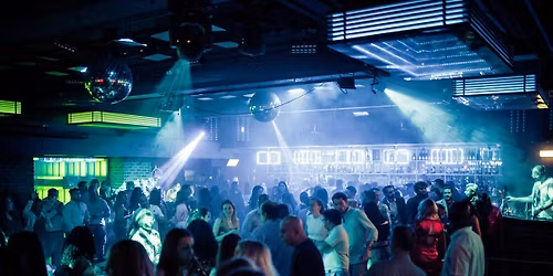 Saturdays @ Sway Bar London \/\/ Reggaeton, House, Hits Music \/\/ 3am Close