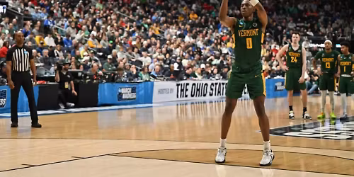 Parking Bryant Bulldogs at Vermont Catamounts Womens Basketball
