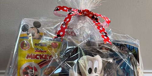 Twin Chimneys Swim Team Basket Raffle and Street Party!