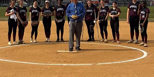 Riverside Softball Alex's Lemonade Stand