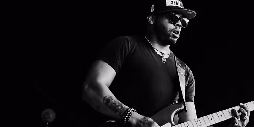 Ayron Jones in Saint Louis