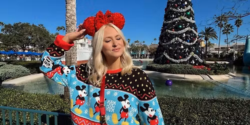 Chloe & Belle @ Durfee High School 49th Annual Christmas Fair