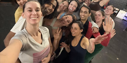 Colours in Contact: Contact Improv Skill Expansion Series