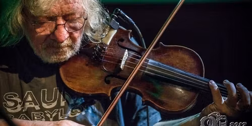 JAN HRUB\u00dd a P\u0158\u00c1TEL\u00c9 (host: Ond\u0159ej Fencl a Hromosvod)