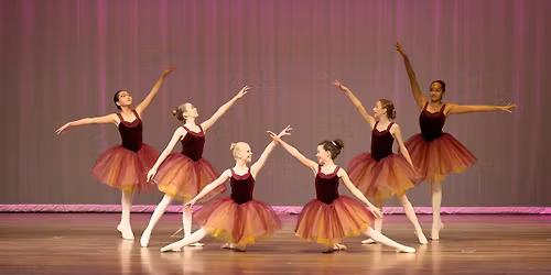 En Pointe Christmas Recital