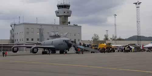 FORTELLERTIMEN: Flyt\u00e5rnet Bod\u00f8 - historier fra himmelens kontrollrom