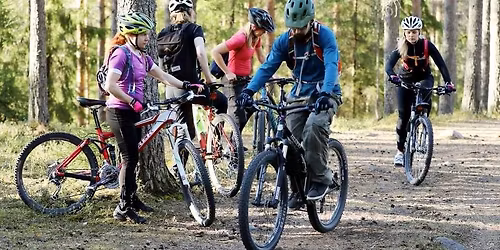 Tutustu maastopy\u00f6r\u00e4ilyyn ja ILC-naisajo