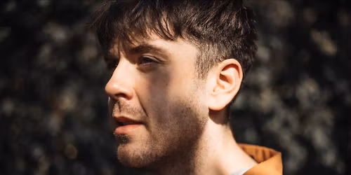 Tom Joshua + support