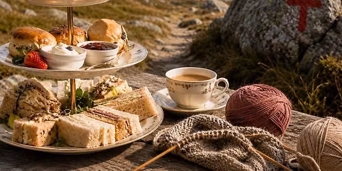 Strikkekafe p\u00e5 friluftsl\u00e5ven - Afternoon Tea