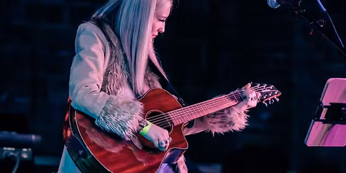 Josephine Eve at Between The Buoys