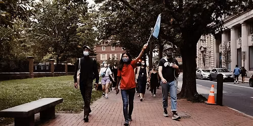 Performance: Keep Their Heads Ringin\u2019