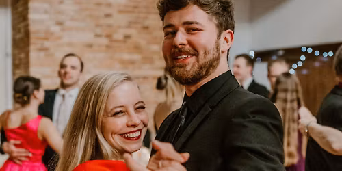 34. B\u00e1l dobr\u00fdch srdc\u00ed