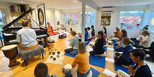 Kirtan p\u00e5 Br\u00e4nn\u00f6 \u2013 H\u00e4lsa v\u00e5ren med mantras\u00e5ng!