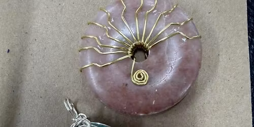 Wire wrap jewelry making with Annita