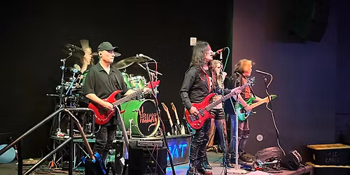 Black Bear Cobalt Lounge Weekend