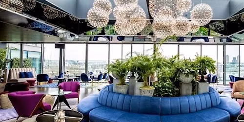 SOCIALISE in STYLE!-PARTY VIBE-ICONIC ROOFTOP VIEWS! Mix & Mingle! LIVE DJ