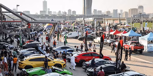 Supercar Madness - Dubai Autodrome