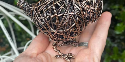 Robin wire sculpture