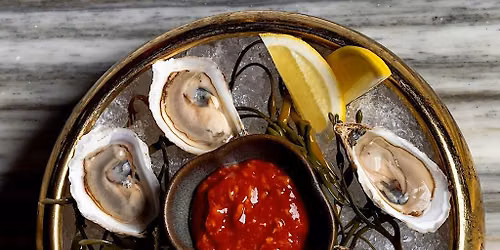 Taste & Discover: Champagne & Oysters