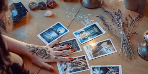 Tarot Night \ud83d\udd2e