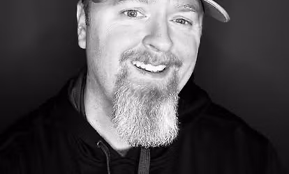 Rob Hoey - Live Music at the Dell: Food & Brew Hall