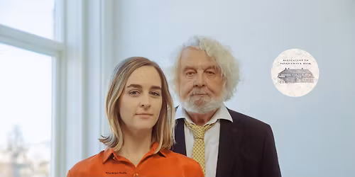 Ine og Edvard Hoem i Havestuen - Falkensten Bruk - kl. 15.00