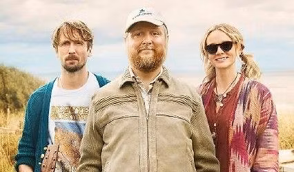 RWB Cinema - THE BALLAD OF WALLIS ISLAND