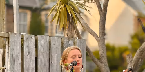 Daisy Mae live at the Harbour Inn !