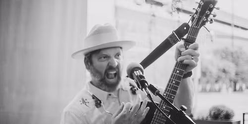 Slackwater Presents Wood Carver