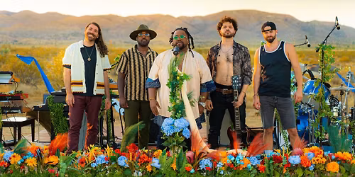 The Main Squeeze: The 8th Annual Squeezegiving at The Vogue