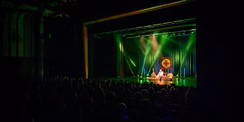 RaM-ArT Sz\u00ednh\u00e1z - Karma Pema Dorje Nagykoncert - 120 perces Tibeti Torok\u00e9nekes \u00e9s Mantra Koncert