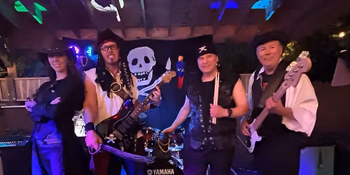 pirates halloween costume party !