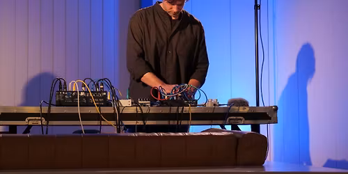 Gregor Glogowski,  Elektronik (No Input-Mixing) presented by F.I.M. (Forum Improvisierter Musik)