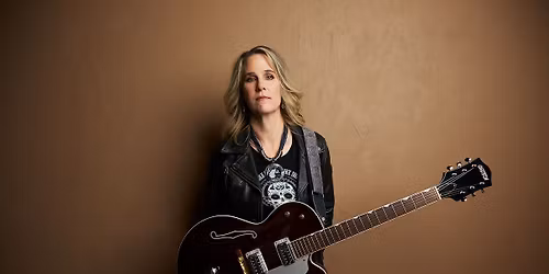 Lynne Hanson at Lethbridge Folk Club