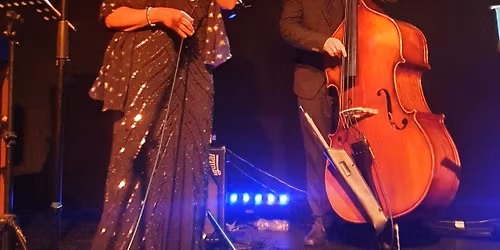 A Swingin' Christmas! \u00a9