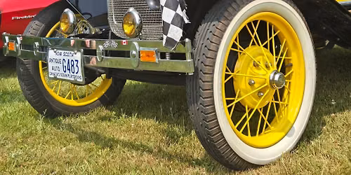 SHOW & SHINE CAR SHOW \u2600\ufe0f \ud83d\ude97 