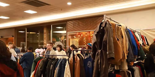 $15 & Under Vintage Market! 