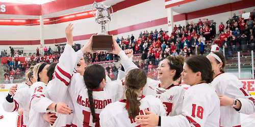 Parking Wisconsin Badgers at Minnesota Duluth Bulldogs Womens Hockey