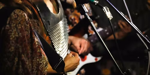 Mo Mojo's pre-Thanksgiving  Bash!!