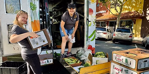 Antioch Mobile Farmers' Market Volunteer \/ Voluntariado de Mercado M\u00f3vil