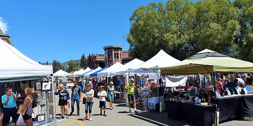 A Pink Christmas Market