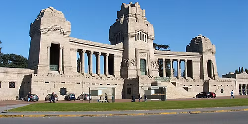 Visita al cimitero monumentale di Bergamo e alle mostre in corso