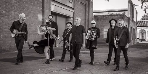 Kelly\u2019s Wayke live at The Wheaty