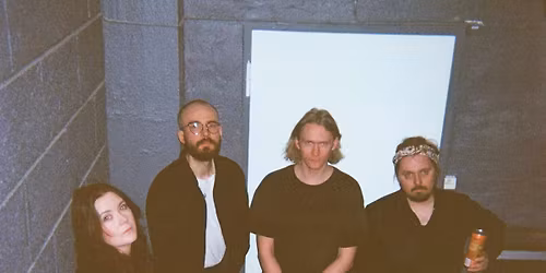 Waste a Saint Konsert 