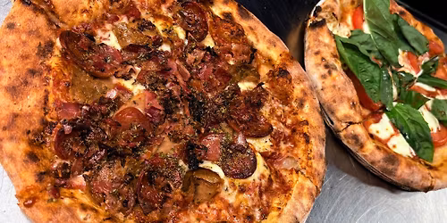 📍 Red Wing, MN – Brick Oven Bus 🍕 Pop-Up at Runnings