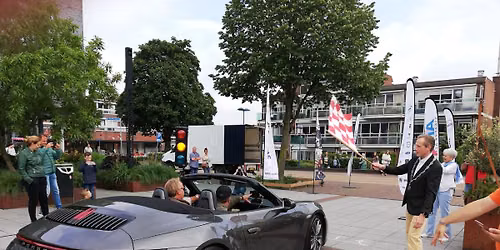 13e editie Willem IV Rally — Raadhuisplein, Alblasserdam, Nederland