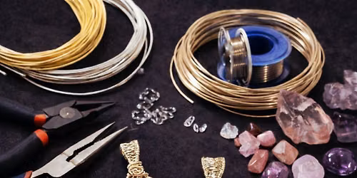 Beginning Wire Wrapping Class with Jenise